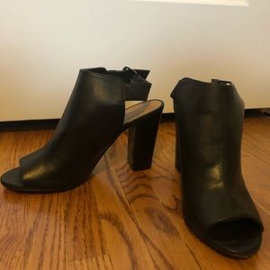 Tahari black peep toe booties, like new!